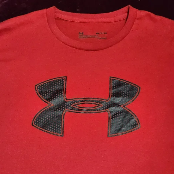 Under Armour red t-shirt - Picture 3 of 6